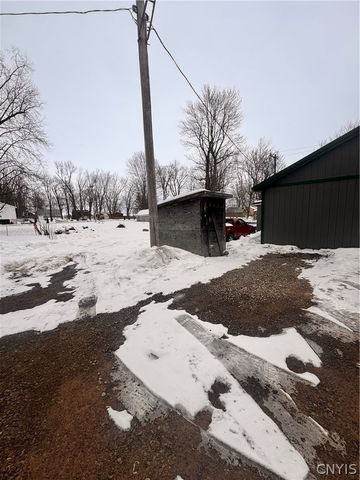 103 Doris Park Drive, Constantia, NY 13044