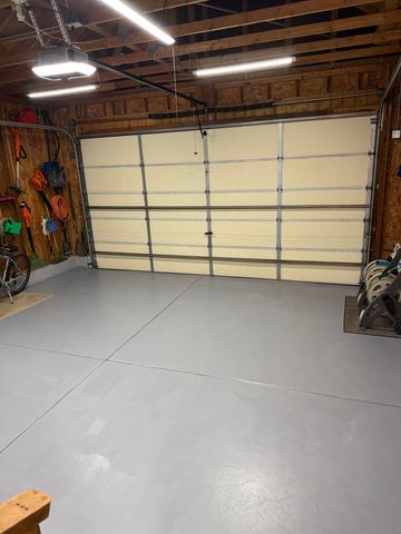 521 Waterford Drive, Oswego, IL 60543