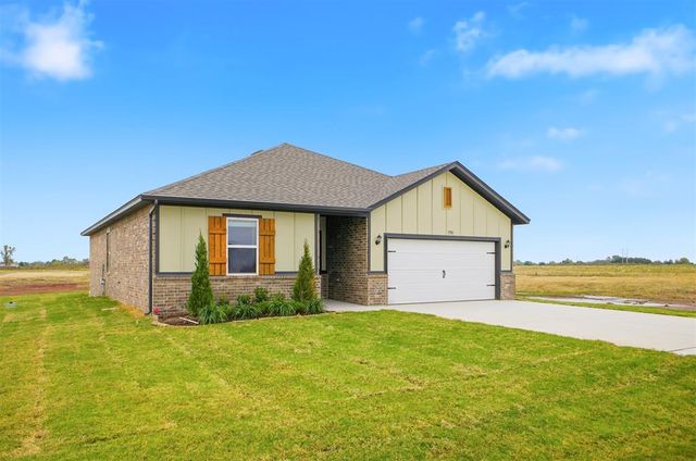 1710 Oak Way, Tuttle, OK 73089