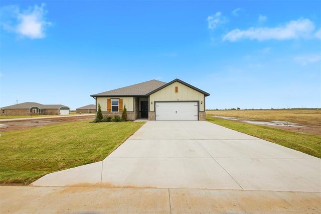 1710 Oak Way, Tuttle, OK 73089