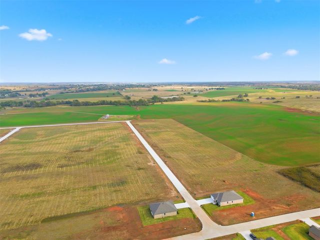 1710 Oak Way, Tuttle, OK 73089