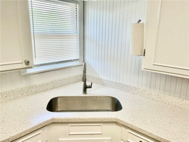 1006 Collingswood Dr, Corpus Christi, TX 78412