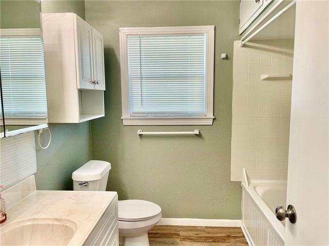 1006 Collingswood Dr, Corpus Christi, TX 78412
