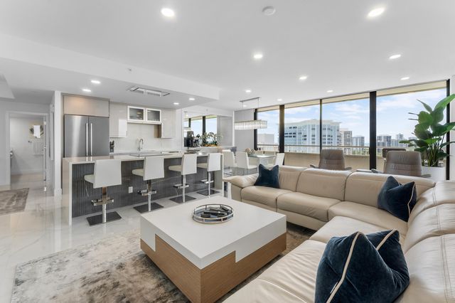 5280 N OCEAN Drive 16E, Singer Island, FL 33404