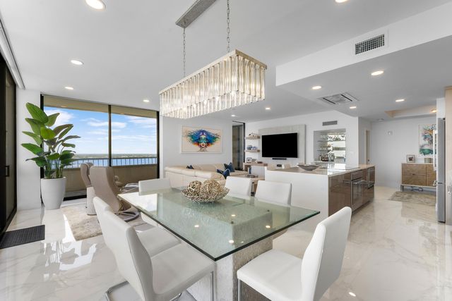 5280 N OCEAN Drive 16E, Singer Island, FL 33404