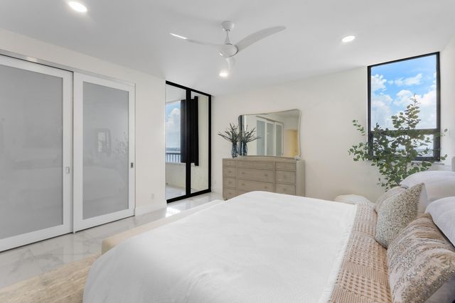 5280 N OCEAN Drive 16E, Singer Island, FL 33404