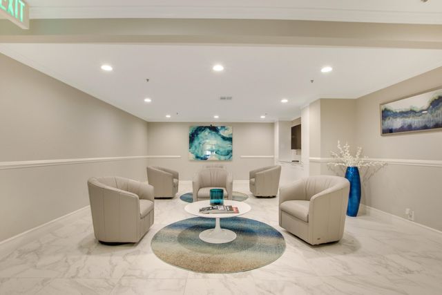 5280 N OCEAN Drive 16E, Singer Island, FL 33404