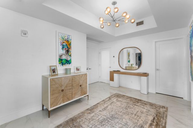 5280 N OCEAN Drive 16E, Singer Island, FL 33404