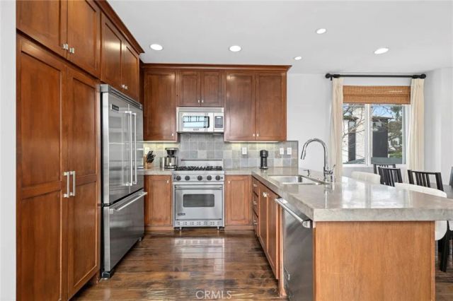 417 Poinsettia Avenue, Corona Del Mar, CA 92625