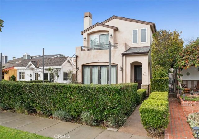 417 Poinsettia Avenue, Corona Del Mar, CA 92625