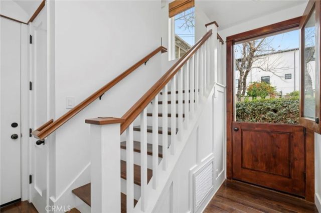 417 Poinsettia Avenue, Corona Del Mar, CA 92625