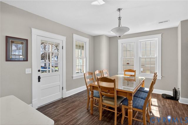 621 Lee St, West Point, VA 23181