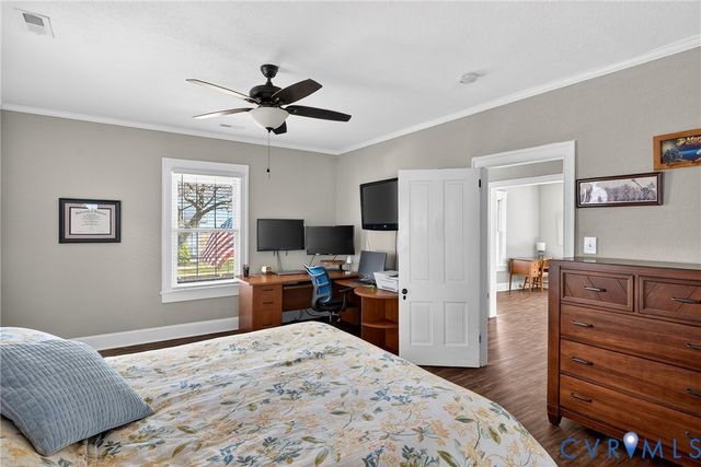 621 Lee St, West Point, VA 23181