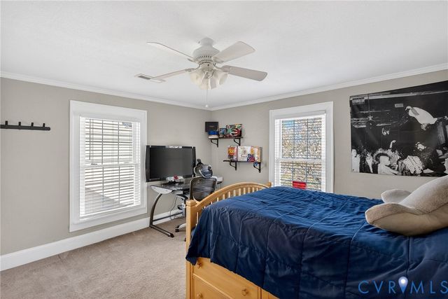 621 Lee St, West Point, VA 23181