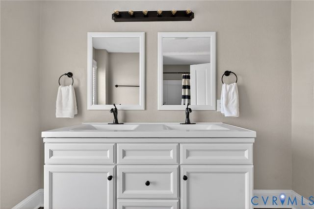 621 Lee St, West Point, VA 23181