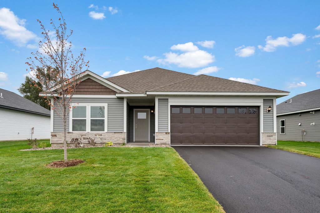 7697 Birch Street, Clear Lake, MN 55319