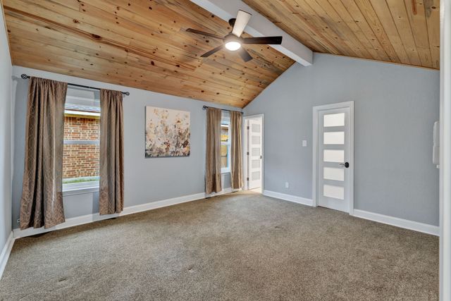 2000 Lavaca, Carrollton, TX 75010