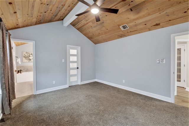 2000 Lavaca, Carrollton, TX 75010