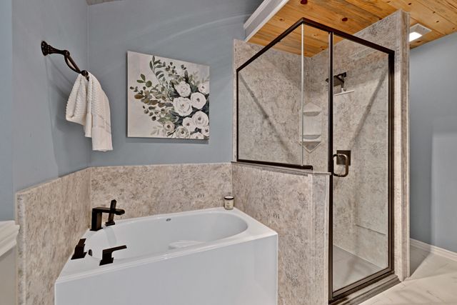 2000 Lavaca, Carrollton, TX 75010