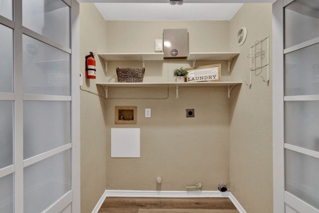 2000 Lavaca, Carrollton, TX 75010