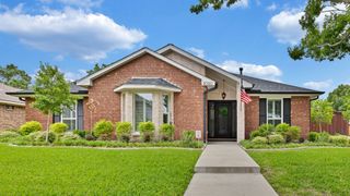 2000 Lavaca, Carrollton, TX 75010