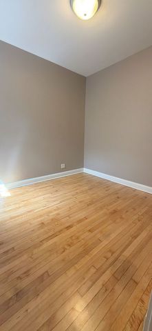 1942 W Irving Park Road 2, Chicago, IL 60613