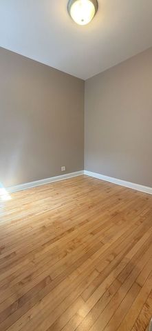 1942 W Irving Park Road 2, Chicago, IL 60613