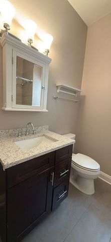 1942 W Irving Park Road 2, Chicago, IL 60613