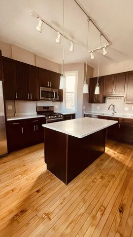 1942 W Irving Park Road 2, Chicago, IL 60613
