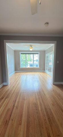 1942 W Irving Park Road 2, Chicago, IL 60613