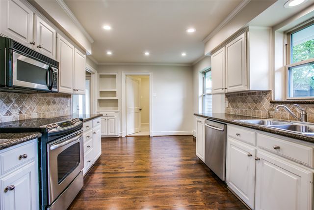 6908 Lavendale, Dallas, TX 75230