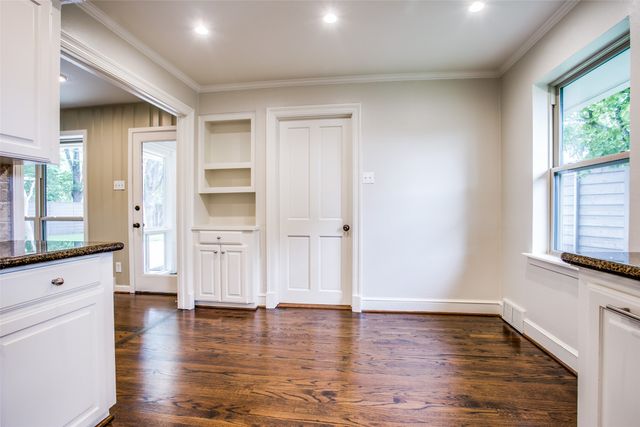 6908 Lavendale, Dallas, TX 75230