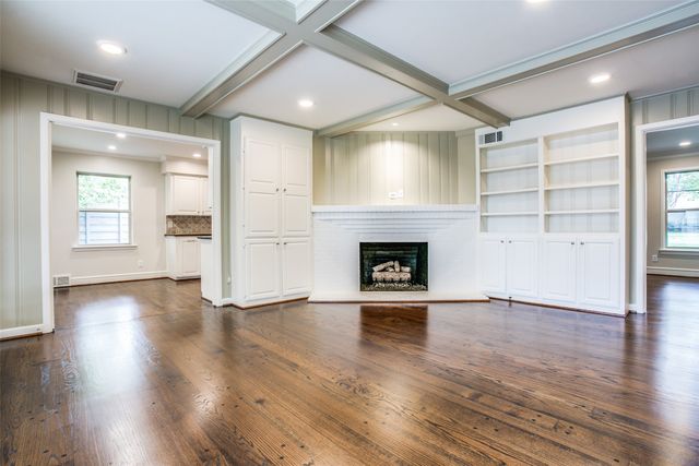 6908 Lavendale, Dallas, TX 75230