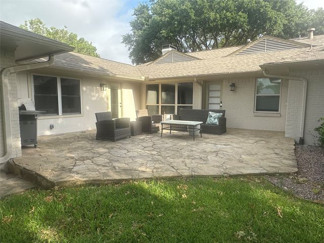 6908 Lavendale, Dallas, TX 75230