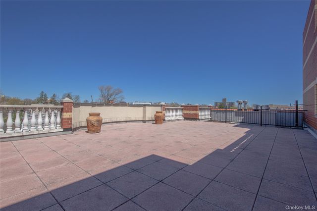 10716 37TH Avenue 3B, Corona, NY 11368