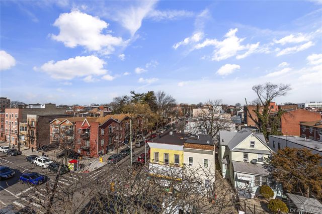 10716 37TH Avenue 3B, Corona, NY 11368