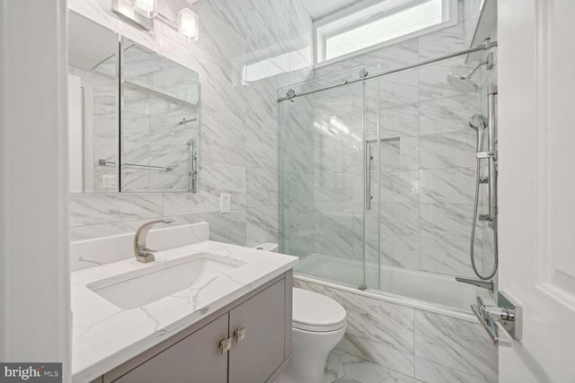 3134 NW DUMBARTON ST NW, Washington, DC 20007