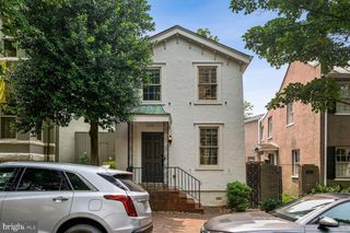 3134 NW DUMBARTON ST NW, Washington, DC 20007
