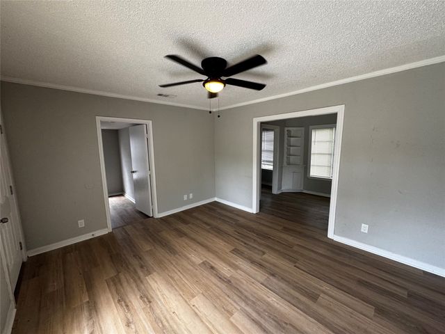 1717 Hemphill Drive, Dallas, TX 75216