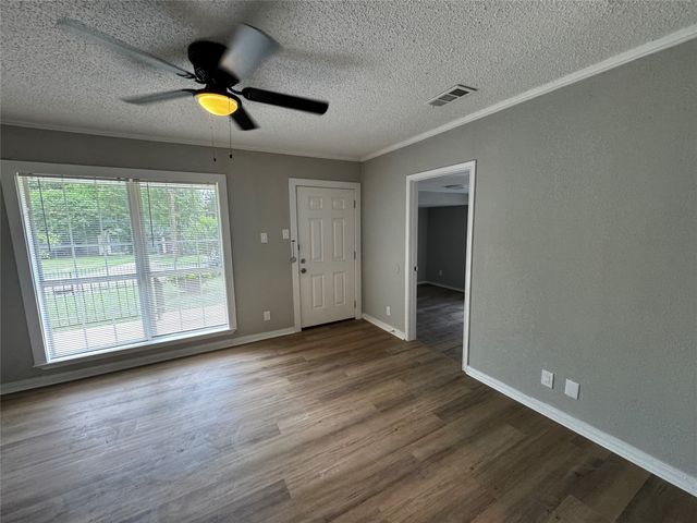 1717 Hemphill Drive, Dallas, TX 75216