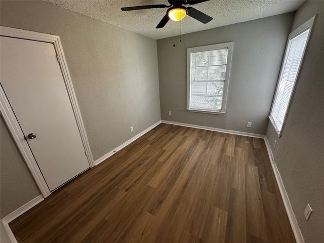 1717 Hemphill Drive, Dallas, TX 75216