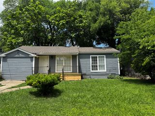 1717 Hemphill Drive, Dallas, TX 75216