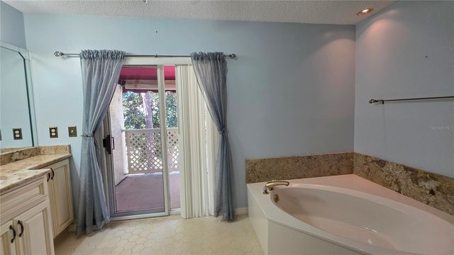 6101 34TH ST W 27C, Bradenton, FL 34210