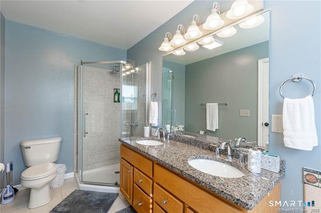 11 Squantz View Drive, New Fairfield, CT 06812