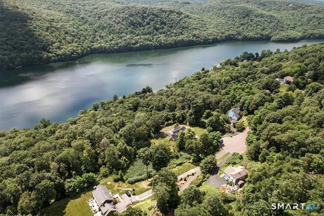 11 Squantz View Drive, New Fairfield, CT 06812