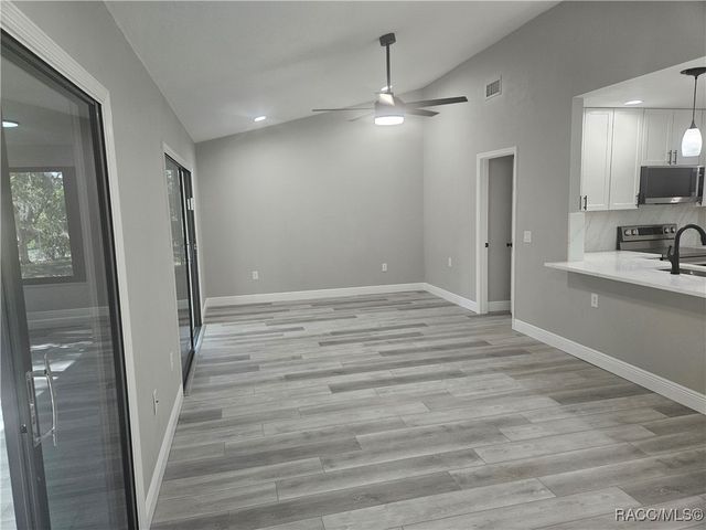 2320 N Hendry Point, Hernando, FL 34442