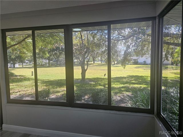 2320 N Hendry Point, Hernando, FL 34442