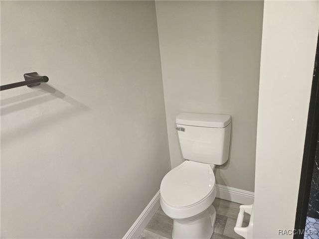 2320 N Hendry Point, Hernando, FL 34442