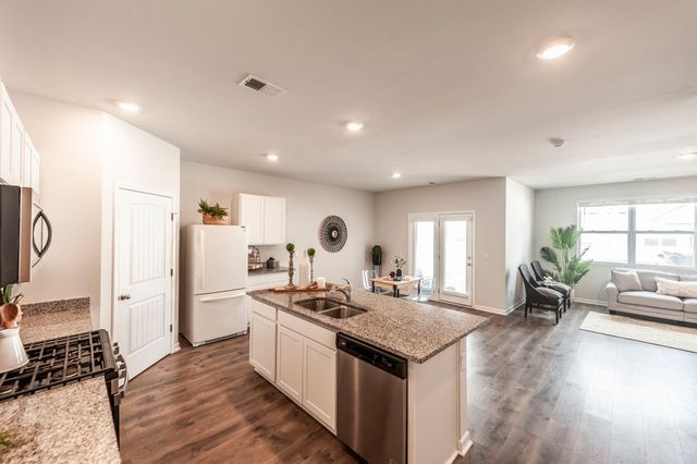 8044 Typhani Way, White House, TN 37188