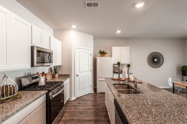 8044 Typhani Way, White House, TN 37188